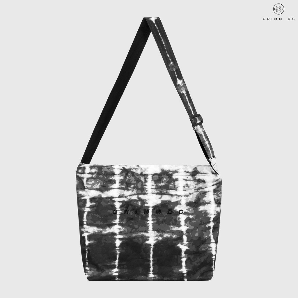 Grimm DC Volcanic Ash shoulder bag