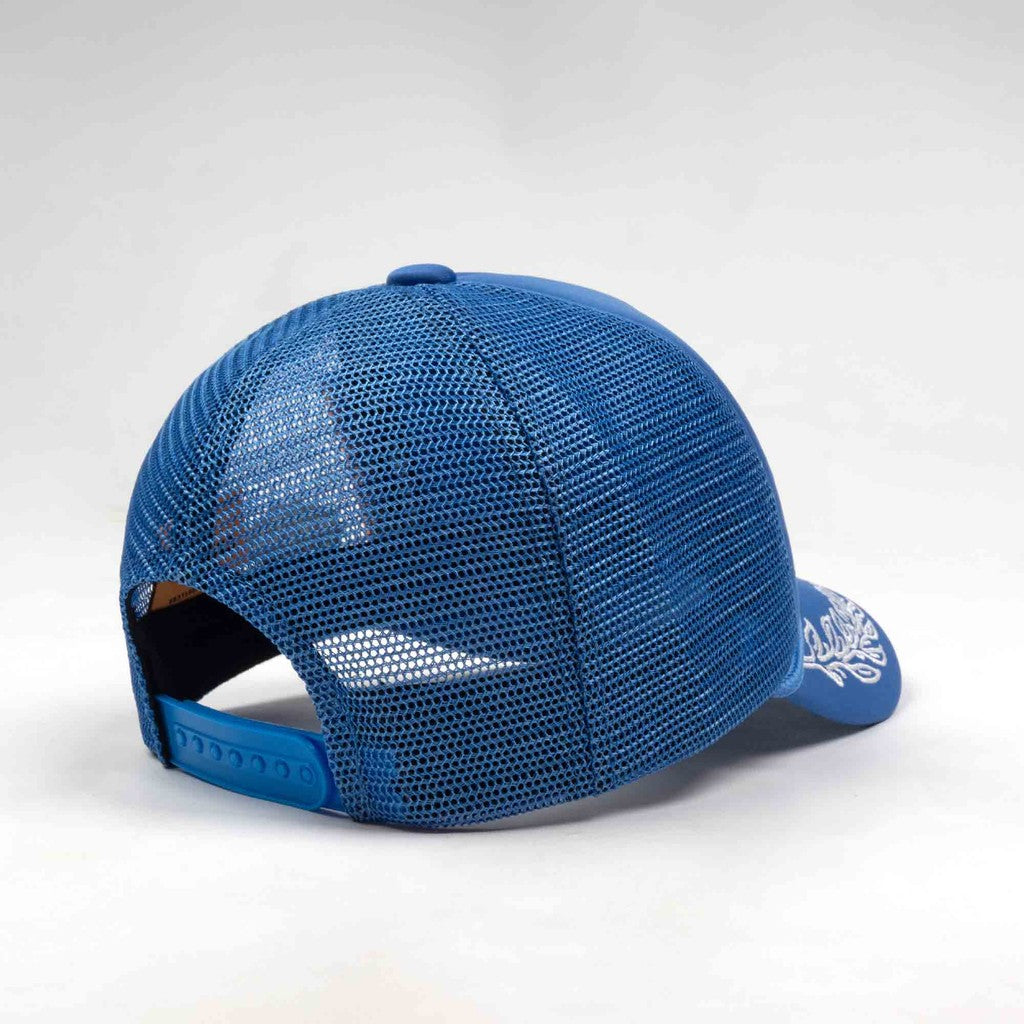 [SMAKER] Nón lưỡi trai mũ màu xanh dương cap thêu chữ trắng - SMAKER STUDIO INTERNATIONAL TRUCK HAT IN BLUE