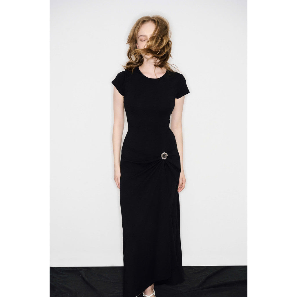 LUVITA_DXV150060 Elegant Black Long Bodycon Dress