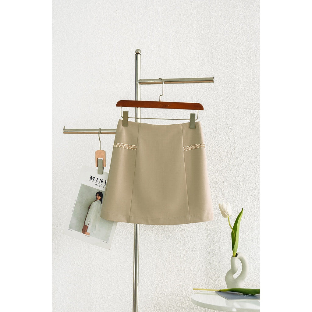 A-line skirt with decorative straps-GBH002 V62R23H001