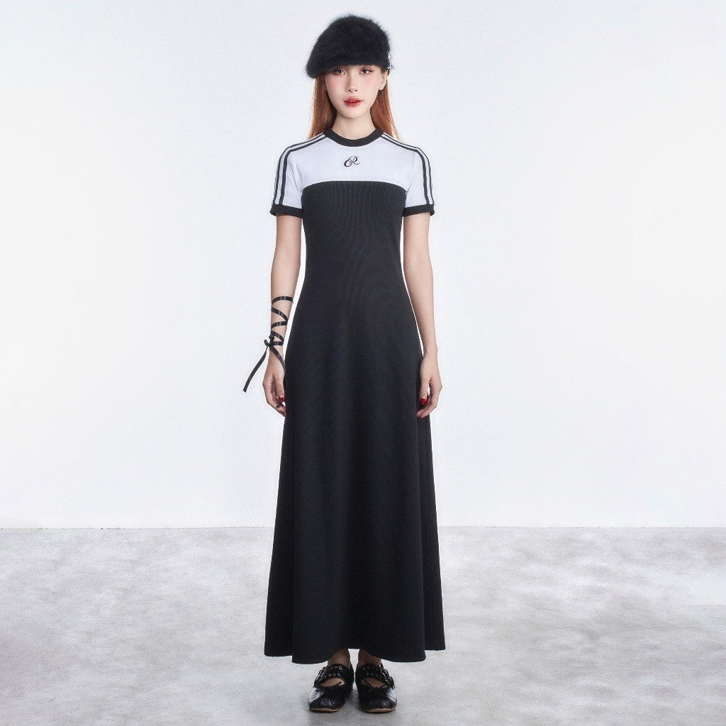 CARA Loona long elastic dress with round neck, short sleeves and black and white stripes