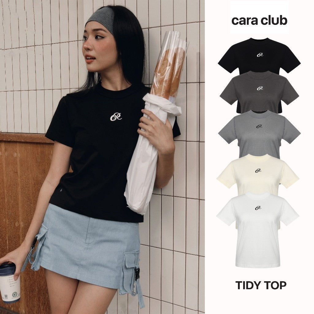 CARA Basic Tidy babytee shirt with round neck, short sleeves, embroidered with dynamic logo