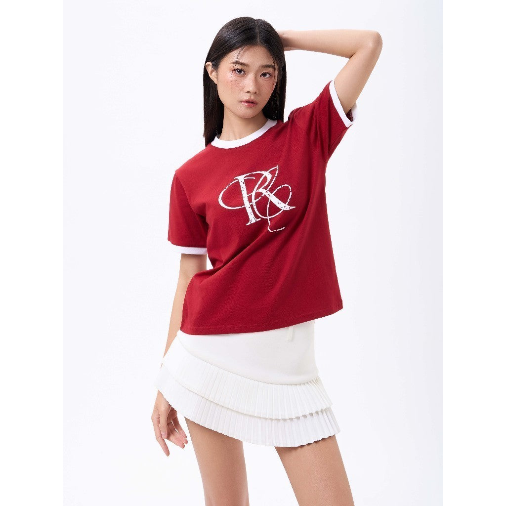 RECHIC Áo thun Lealia tay ngắn cổ tròn chất cotton in logo cách điệu cá tính năng động