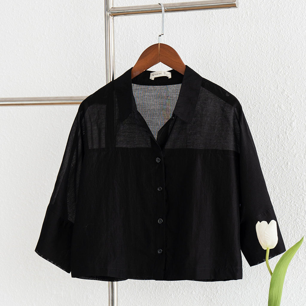 German VIENNE TRAN Batwing Collar Crochet Shirt Freesize Office Blouse Luxurious, Comfortable Japanese Silk Fabric V61H23H001