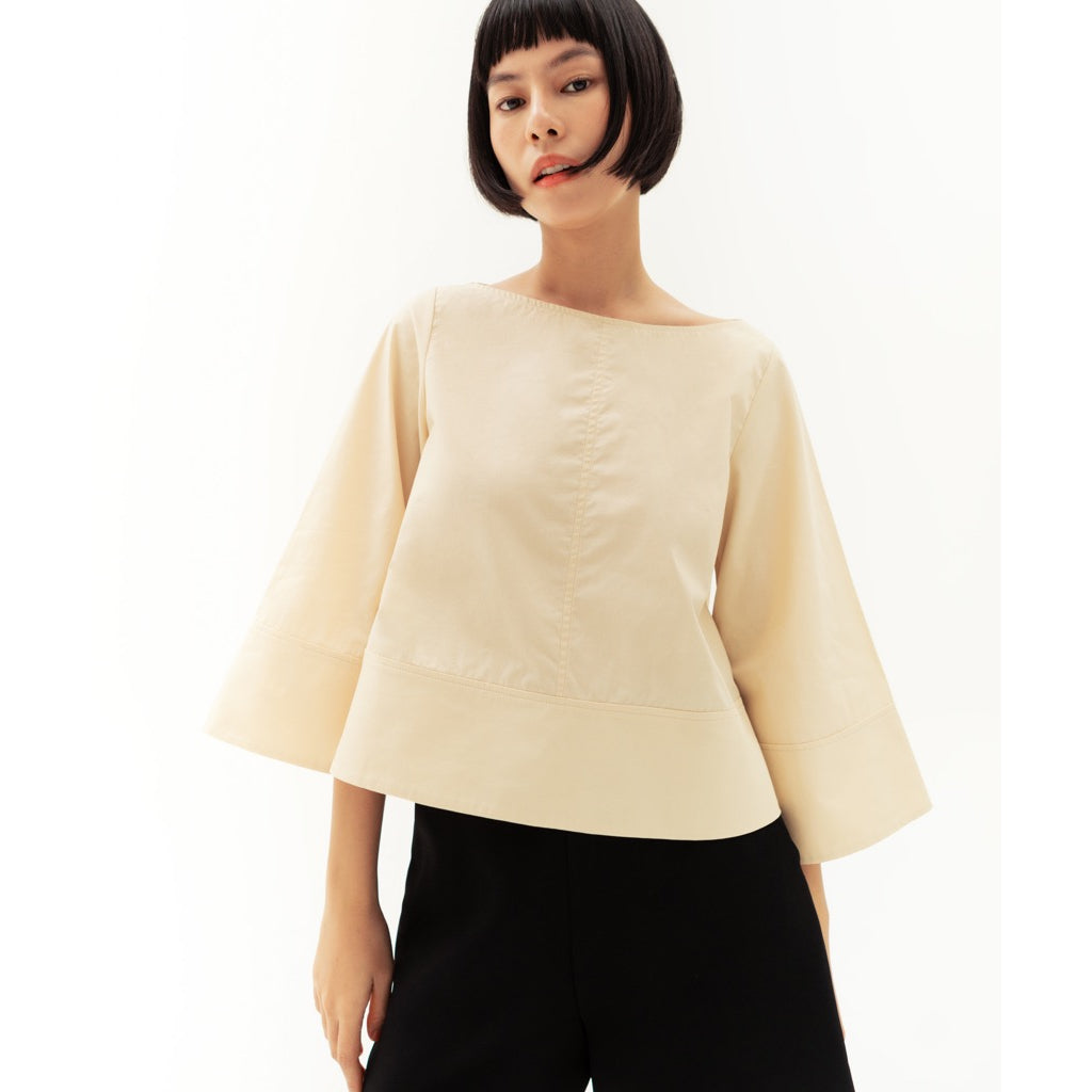 LIBÉ - Light yellow half-sleeved boat neck shirt