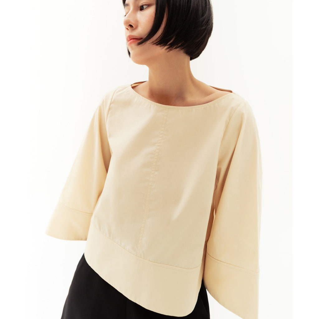 LIBÉ - Light yellow half-sleeved boat neck shirt