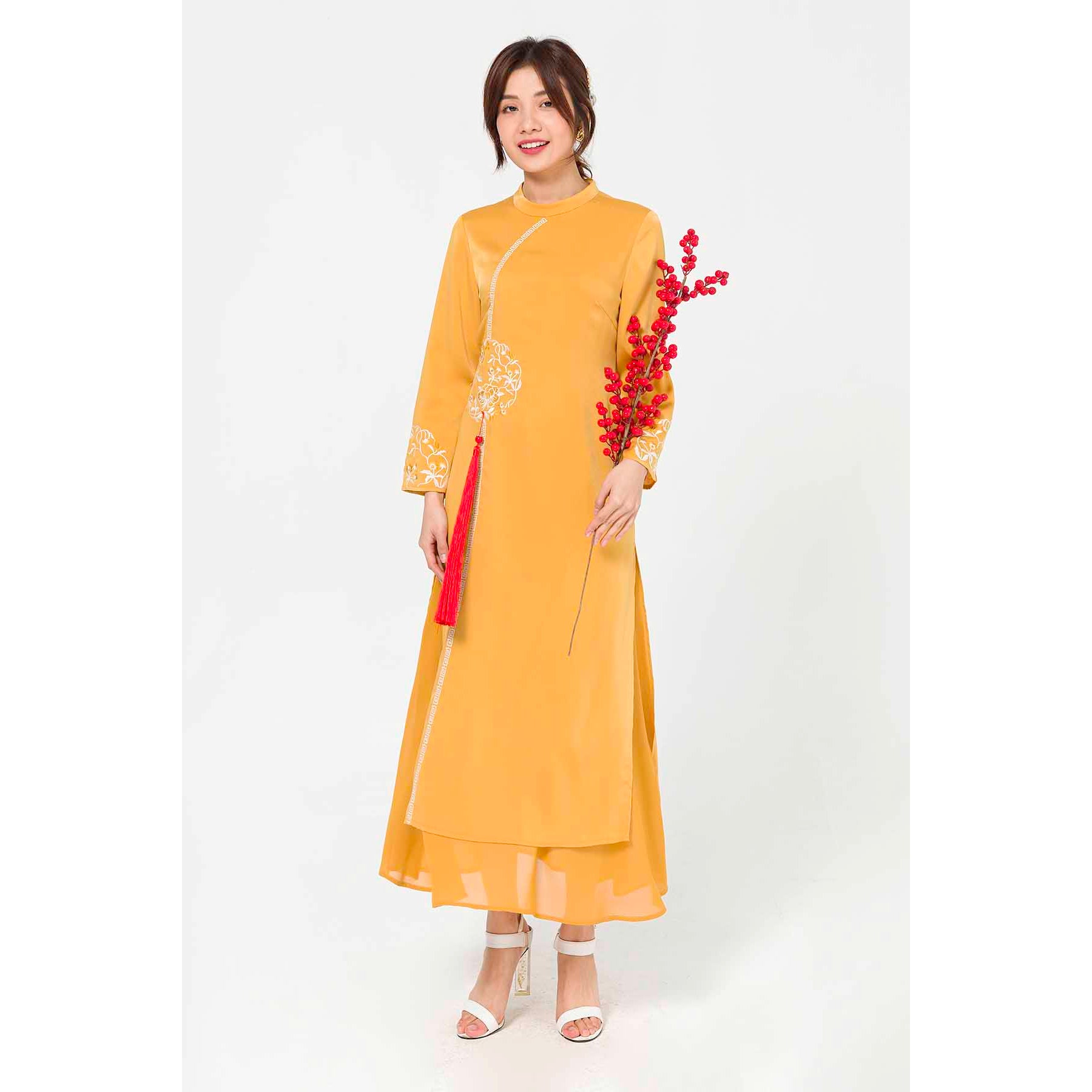 VIENTRAN embroidered CT ao dai - V61A20Q040