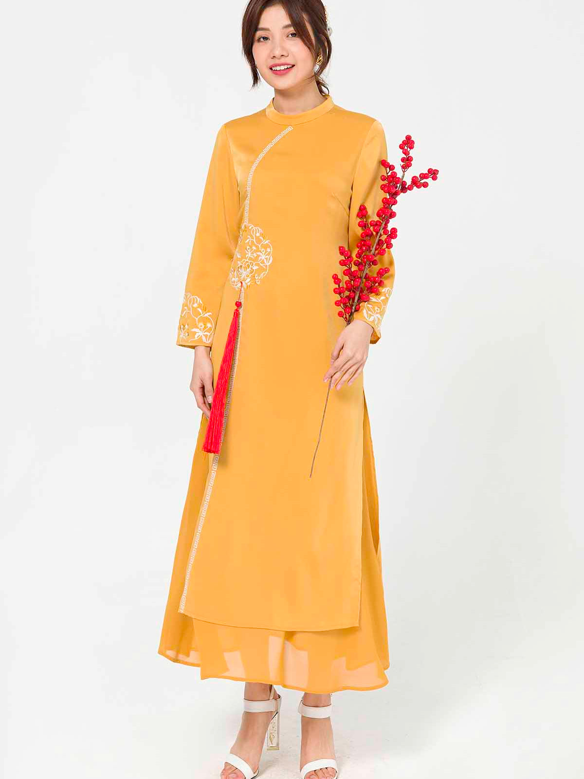 VIENTRAN embroidered CT ao dai - V61A20Q040