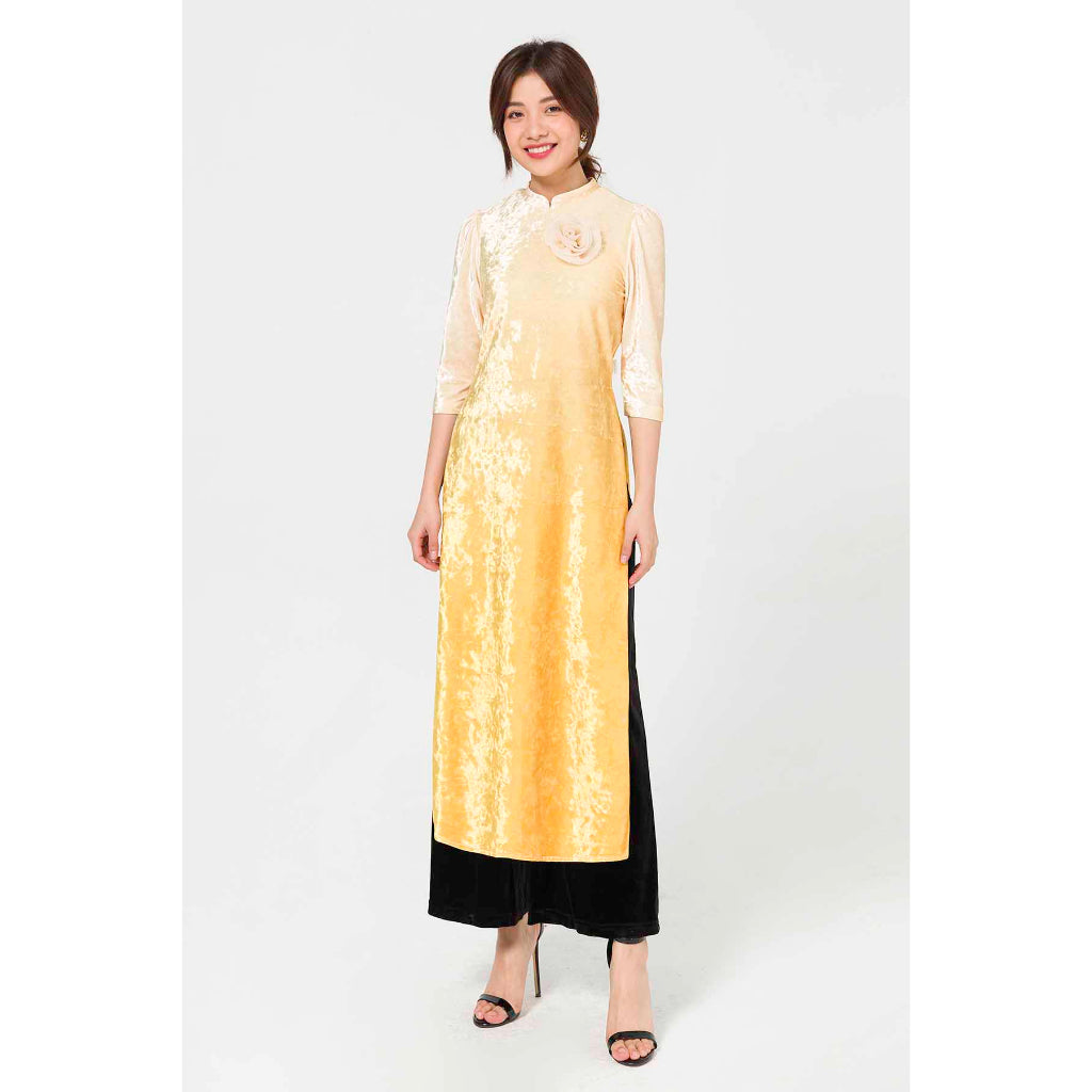 Velvet CT ao dai with puffed sleeves and flower brooch VIENNE TRAN - V61A20Q045