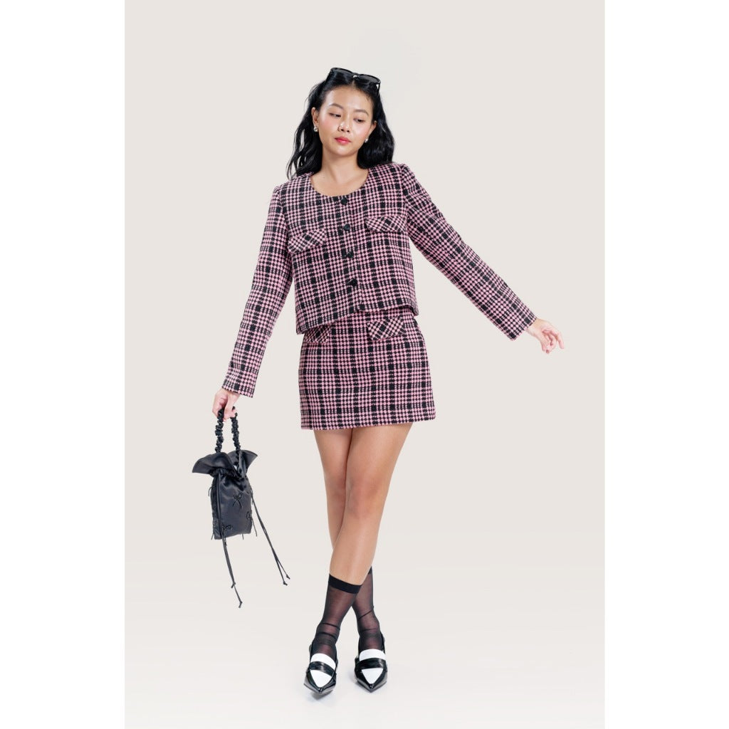 LIBÉ - Short A-line tweed skirt with pink and black plaid above the knee