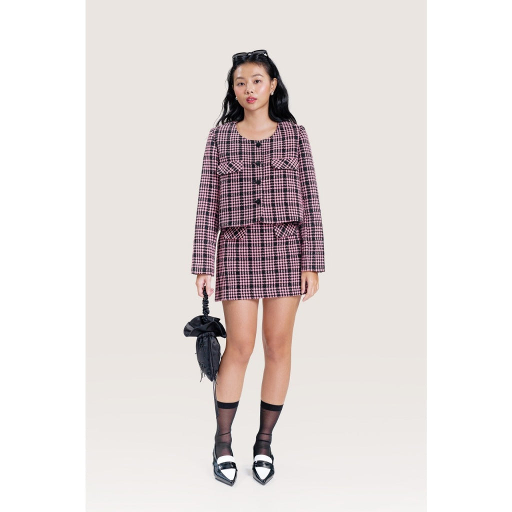 LIBÉ - Short A-line tweed skirt with pink and black plaid above the knee