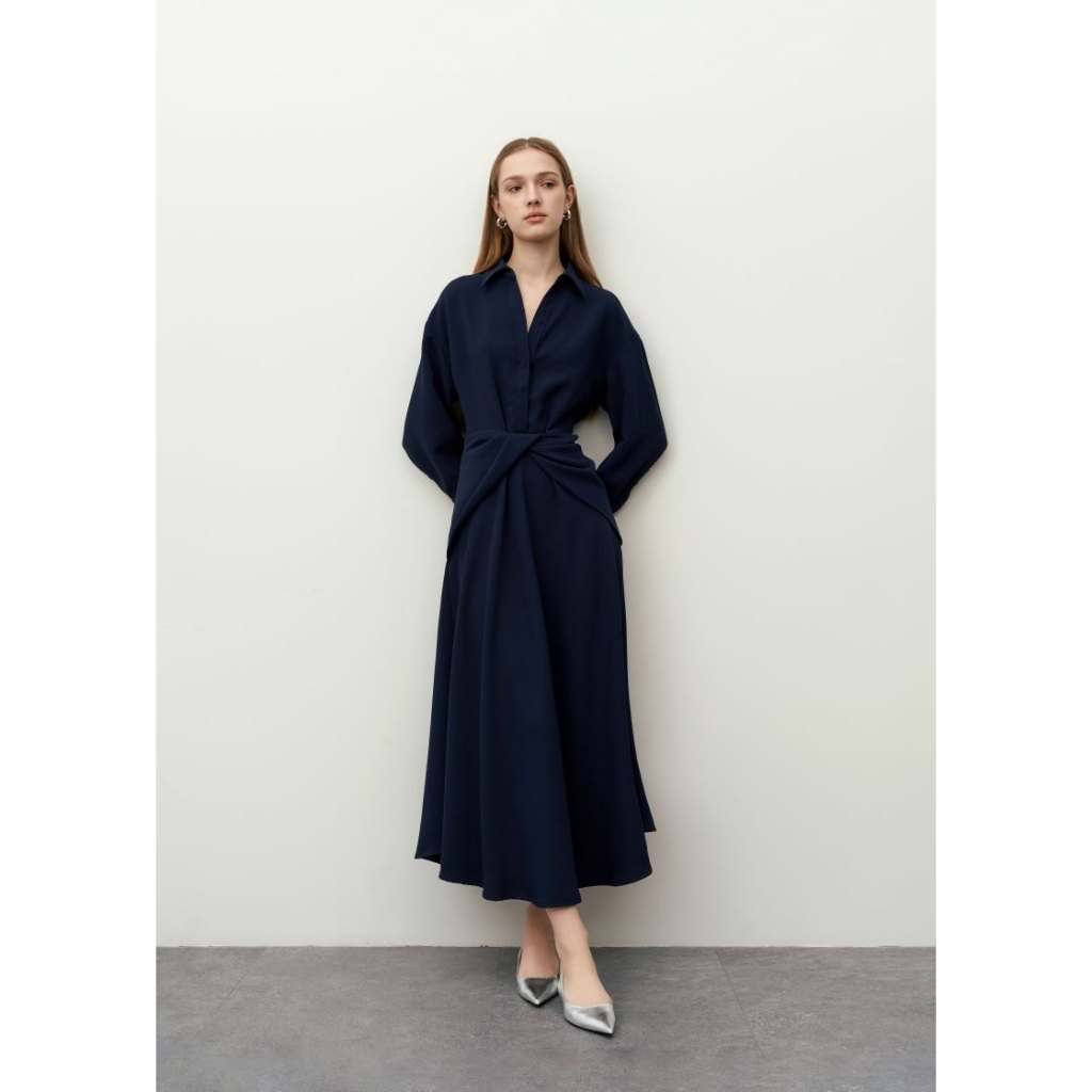 A-shaped long dress made of ancient German Crep MONO TALK material, long sleeve cuffs, twisted waist fabric design MOF23W-O10004TK