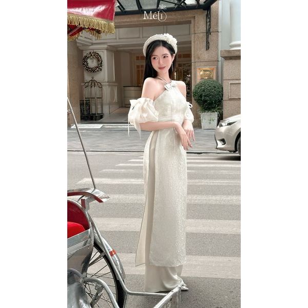 Cream brocade ao dai with halter neck with 3D flowers - Material: shimmer taffta, shape: slim ao dai, halter neck, padded