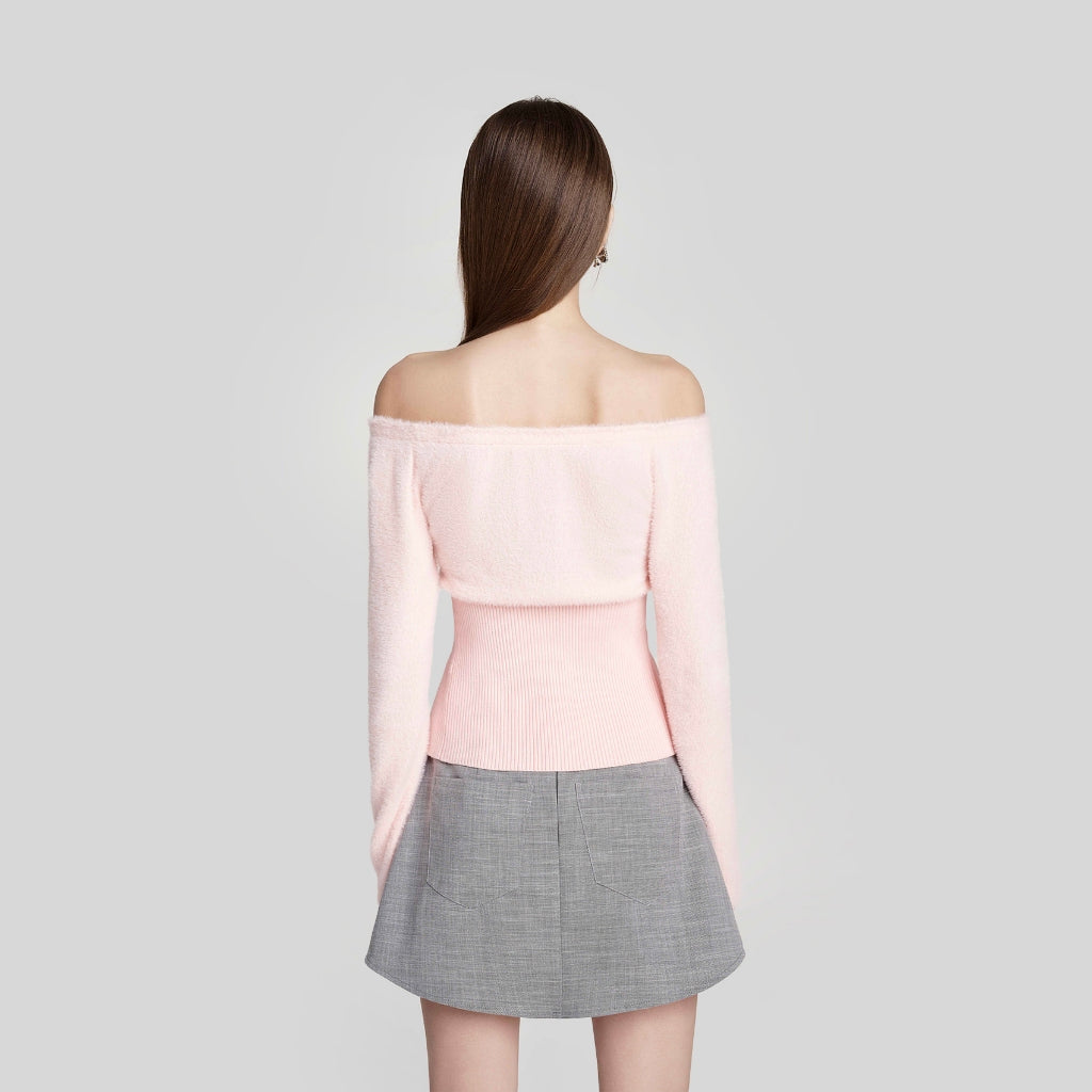 DEAR JOSÉ - PIXIE long-sleeved off-the-shoulder shirt in baby pink fur fabric