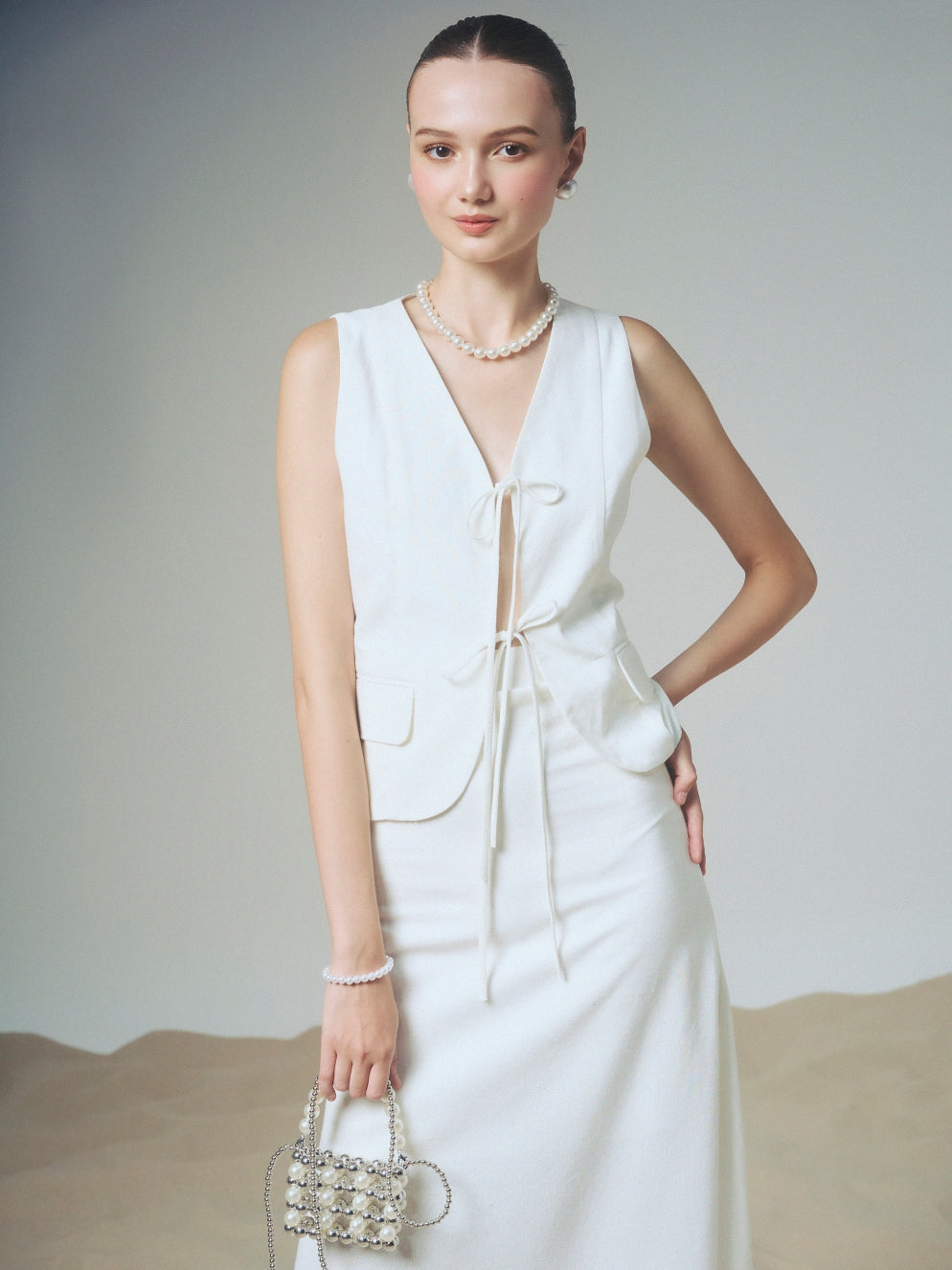 Linen Gile Waistcoat with Amalfi Bow | 4260 | Lana Official