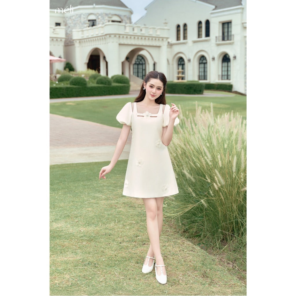 Kalisa Dress - Material: Cream Taffta, shape: short, off-shoulder, puffy sleeves, cream habutai lining.