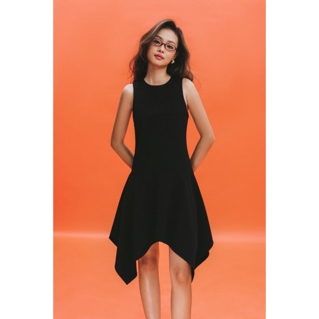 LIBÉ WORKSHOP - Black asymmetrical hem short dress