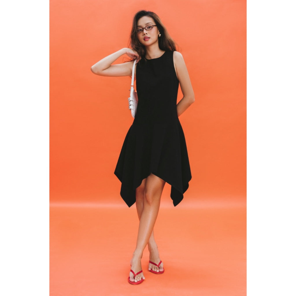 LIBÉ WORKSHOP - Black asymmetrical hem short dress