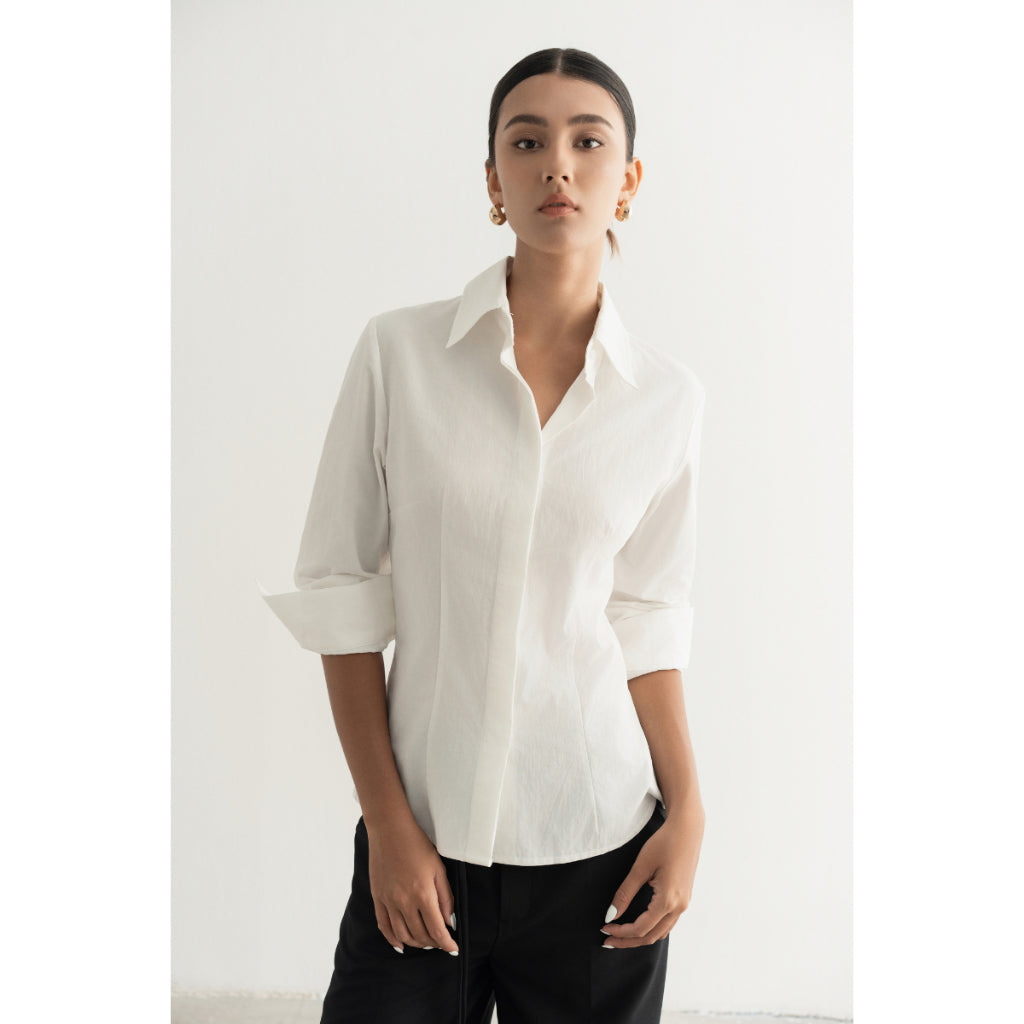 MONO TALK fitted shirt with waistband and large collar MOF24S-T10015TK