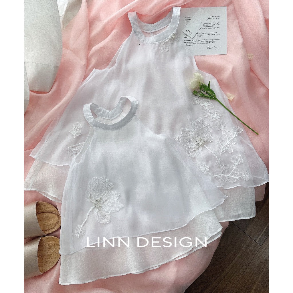 [PRE-ORDER] Bach Yen Buddhist robe made of silk fabric combined with floral embroidery 