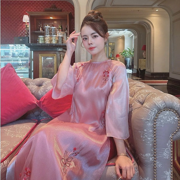 [PRE-ORDER] Diem Chau's modernized Ao Dai 