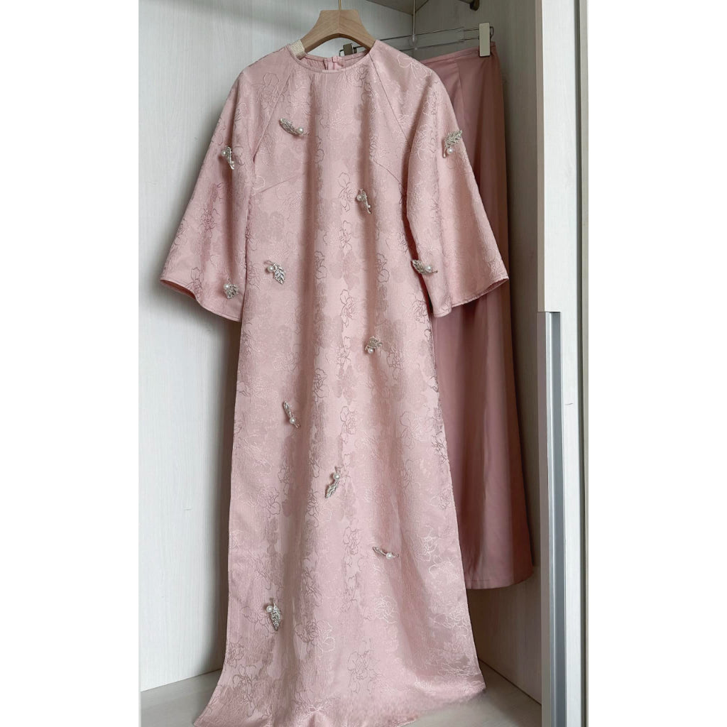 [VAN AN - TET 2026] LAM YEN Ao Dai - Straight Fit, Long Sleeves - Woven Floral Chau Sa Brocade Material, Charms on the Hem
