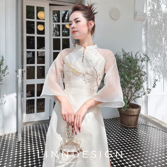 [PRE-ORDER] Ngoc Nu modernized Ao Dai (pants included) 