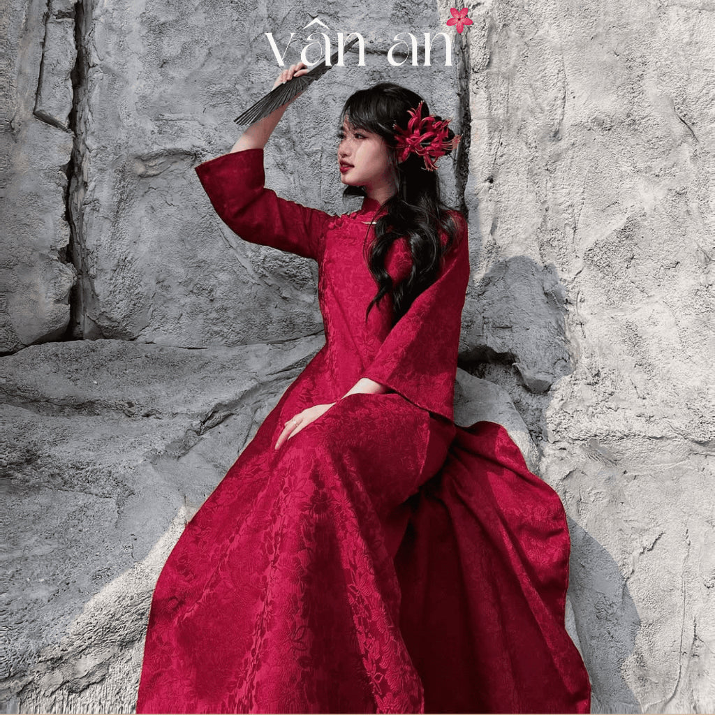 [VAN AN - TET 2026] Ao Dai CHAU SA - Straight cut, Half sleeves with two-panel design - High quality embossed brocade material - AVAILABLE