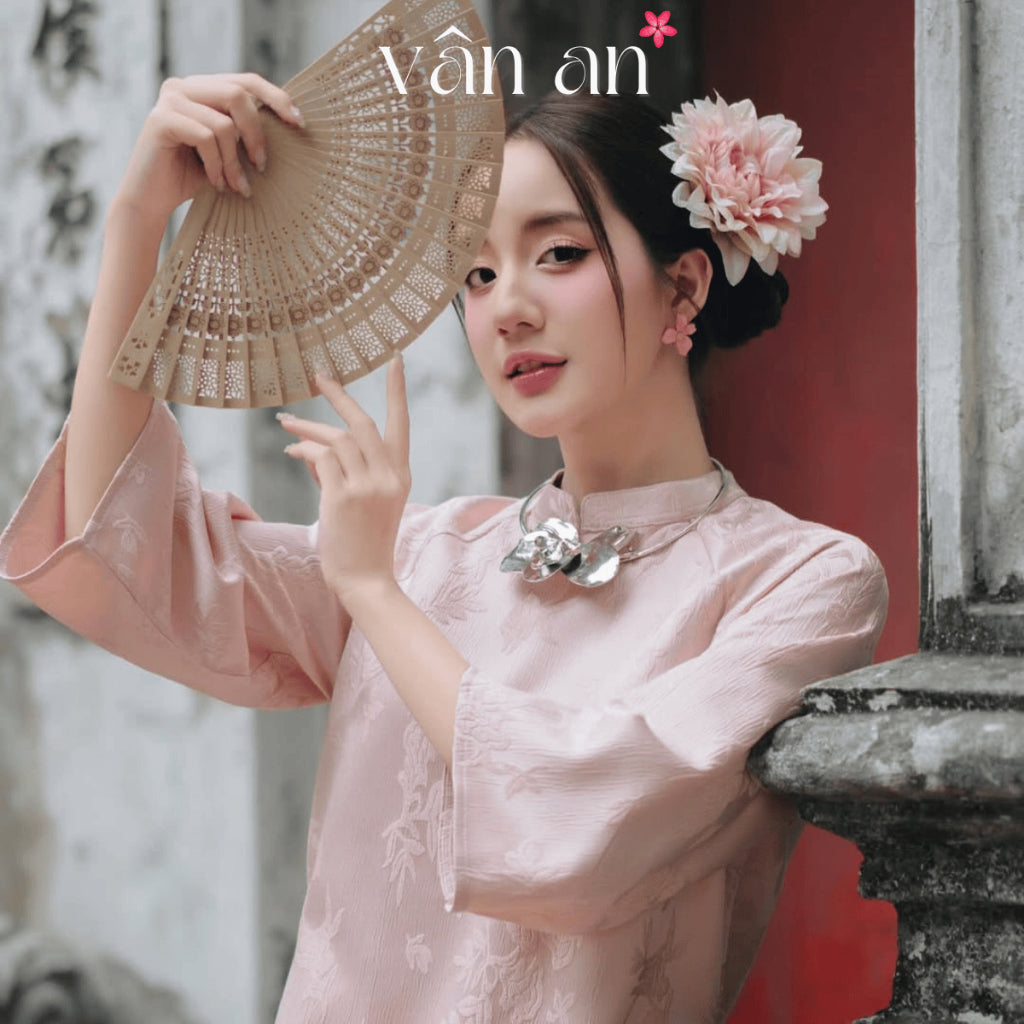 [VAN AN - TET 2026] XUAN LAM Ao Dai - Straight-cut 2-panel design, High-quality Woven Floral Chau Sa Brocade - (AVAILABLE)