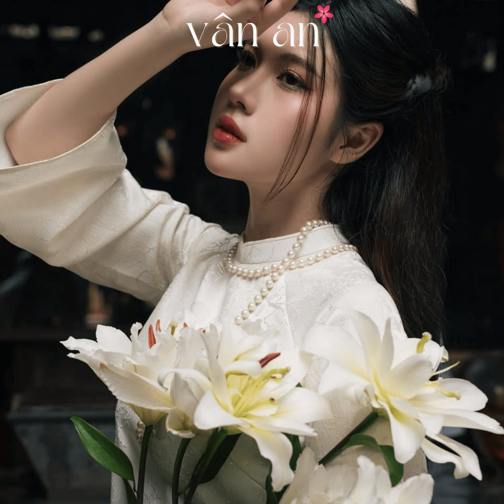 [VAN AN - TET 2026] Ao Dai CHAU SA - Straight cut, Half sleeves with two-panel design - High quality embossed brocade material - AVAILABLE