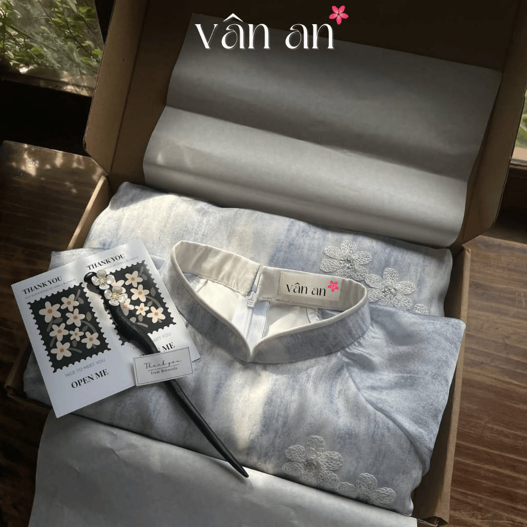 [VAN AN - TET 2026] NEW YEAR Ao Dai - Straight Fit, Half Sleeves with 4 Panels - Silk Material Embroidered with Elegant Apricot Blossom Pattern