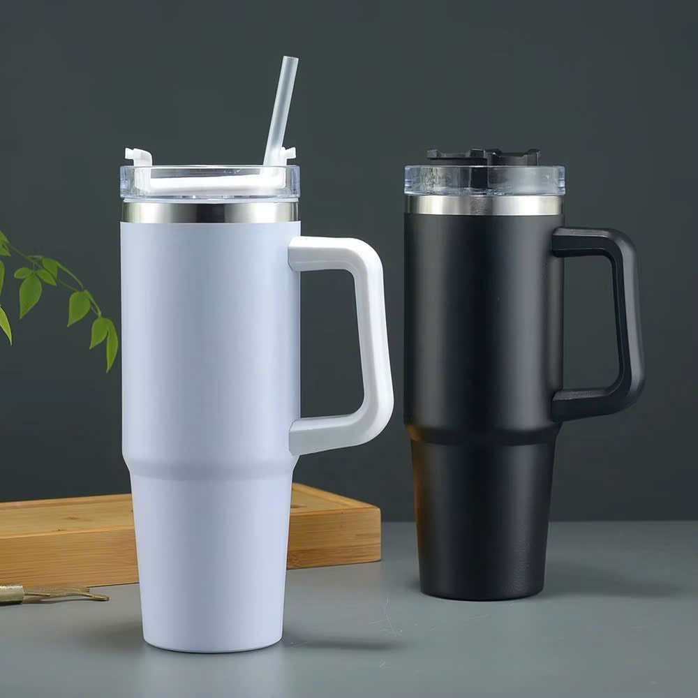 (QUÀ TẶNG) Cốc Giữ Nhiệt Size Lớn Random Màu Quà Tặng Megalive