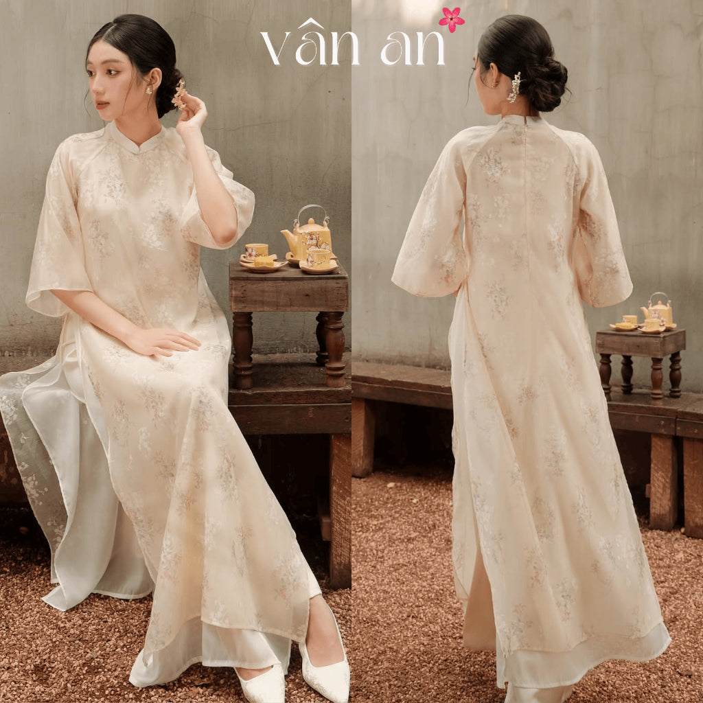 [VAN AN - TET 2026] DIEP CHI Ao Dai - Straight Fit, Half Sleeves - 4-Panel Design - Premium Silk Material with 3D Floral Print