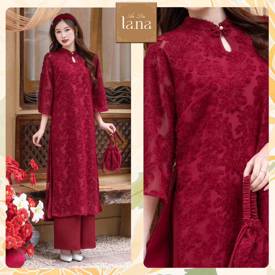 Innovative ao dai designed by Nguyet Cam - Nguyet Ngan with high-quality silk and feathers, embossed patterns, delicate neckline - SD009 LANA DESIGN