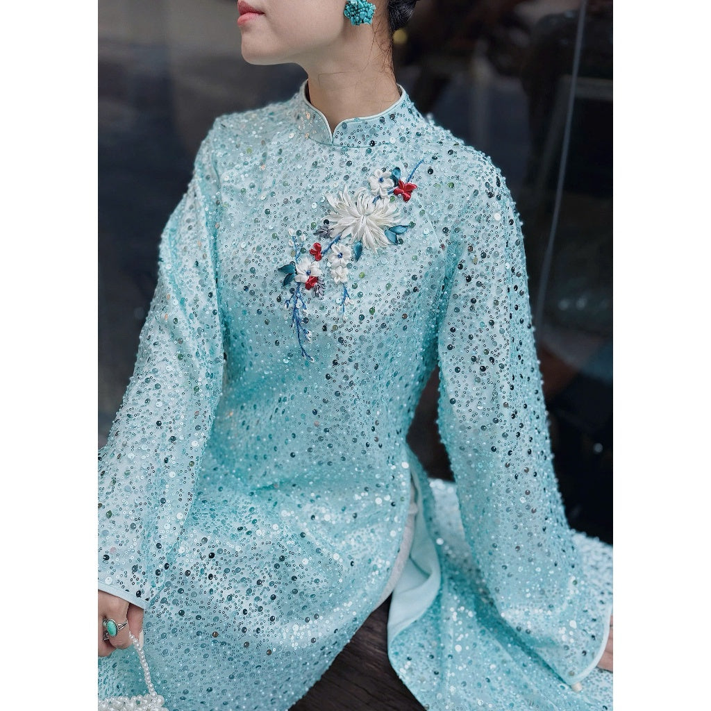 [PRE-ORDER] LINN Design 4-panel Ao Dai with Hoa Thuy ribbon embroidery 