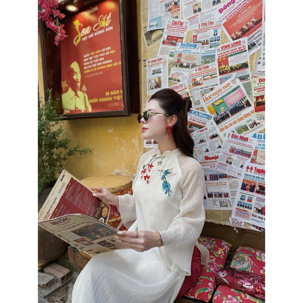 [PRE-ORDER] Modernized ao dai made of soft silk combined with embroidery by Dao Anh LINN Design 