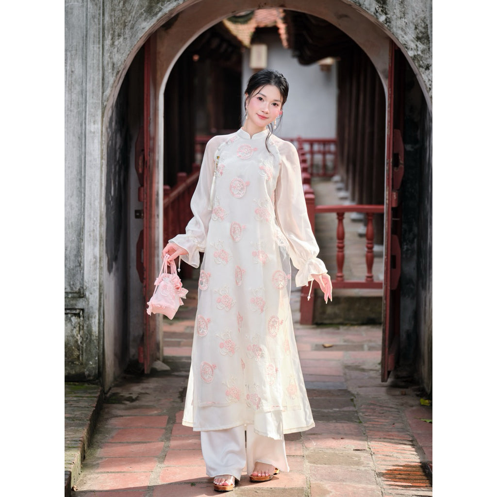 Ngoc Tien modernized ao dai in pink beige with delicate daffodil embroidery, high-quality silk mixed with glass – SD360 LANA DESIGN