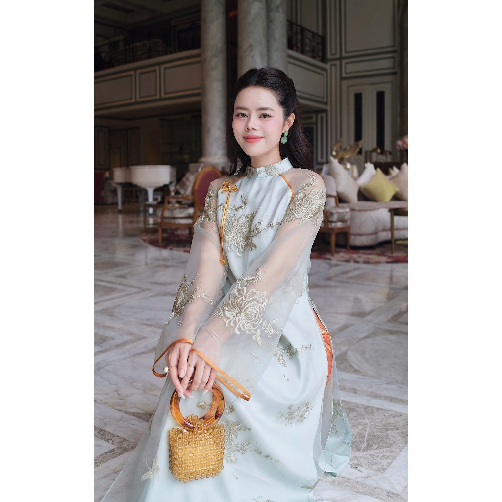 [PRE-ORDER] Canh Nghi's 4-panel floral embroidered ao dai 
