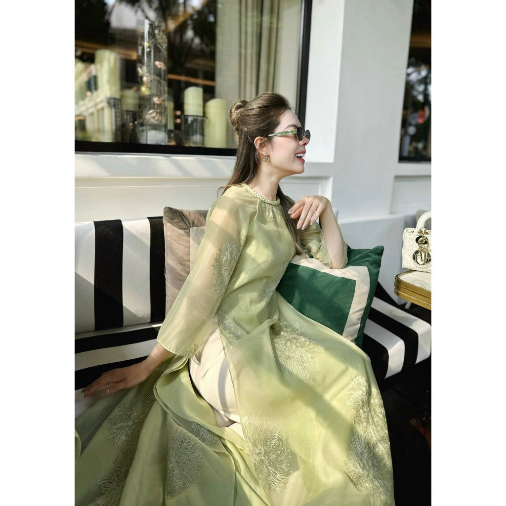 [PRE-ORDER] Thi Thu's modernized Ao Dai (with pants) 