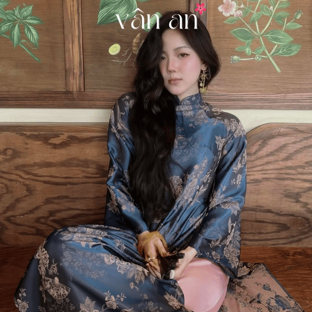 [VAN AN - TET 2026] TRUC XUAN Ao Dai - Long-sleeved, innovative design - High-quality silk brocade with flamingo print