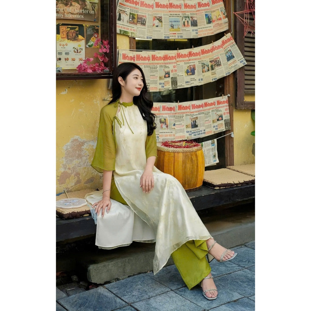 [PRE-ORDER] 4-panel Ao Dai with floral print and pants
