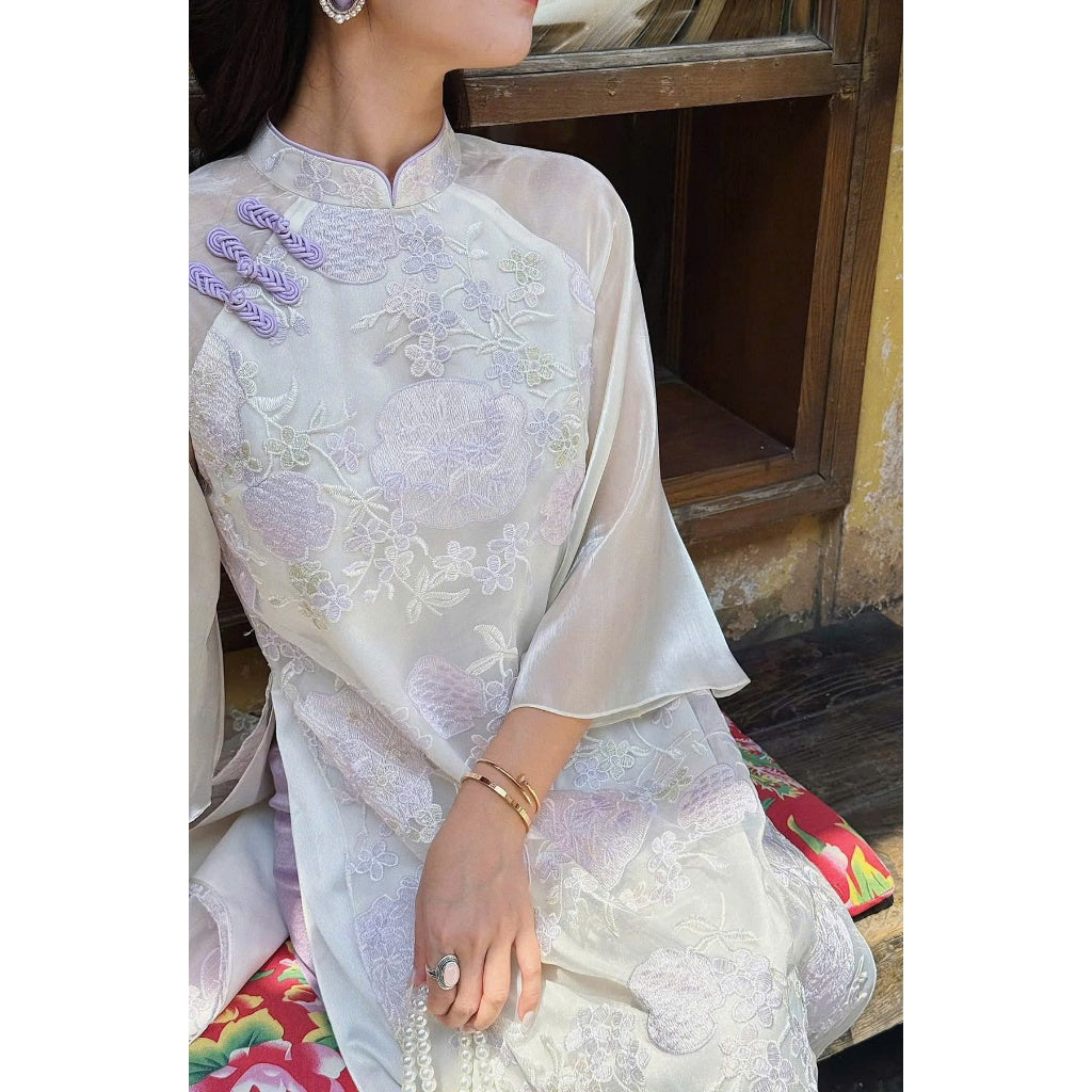 [PRE-ORDER] 4-panel Ao Dai with Embroidered Floral Patterns and Pants