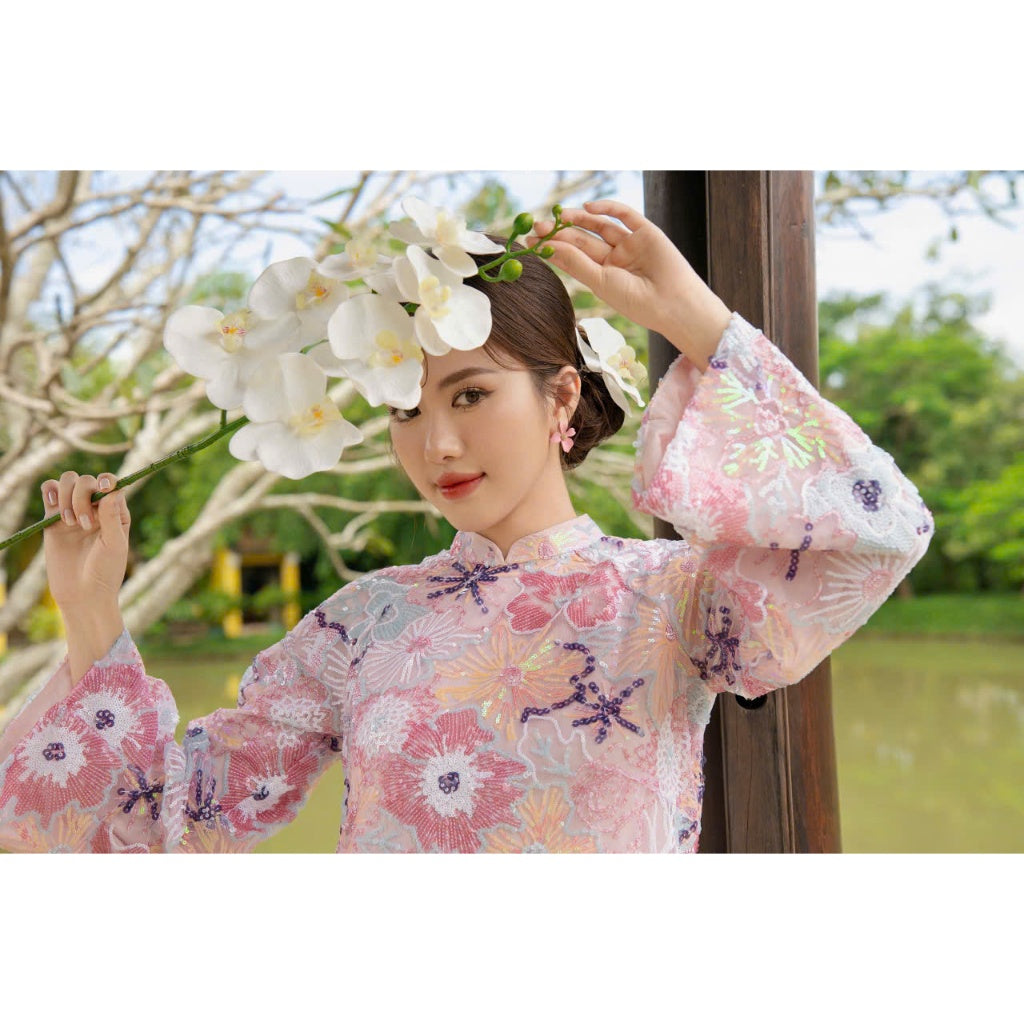 [PRE-ORDER] Kim Chau silk woven Ao Dai, high quality embossed silk with floral pattern, with pants