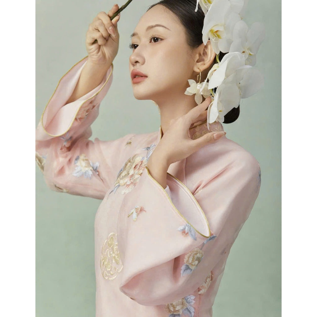 [PRE-ORDER] Van Hoa Linh Modern Ao Dai with 4 hand-embroidered panels and pants