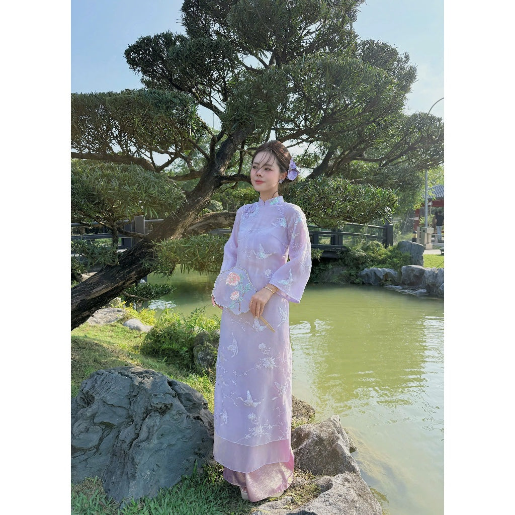 [PRE-ORDER] Chi Giao saquin embroidered modernized ao dai 