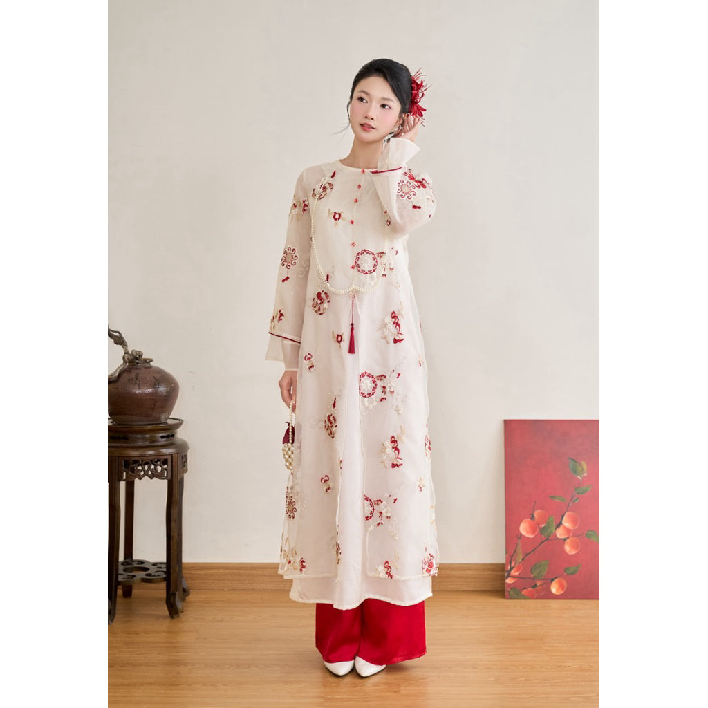 Modernized Ao Dai designed by Kim Phuong in white, made of high-quality silk with embroidered red daffodil floral patterns - SD442 LANA DESIGN