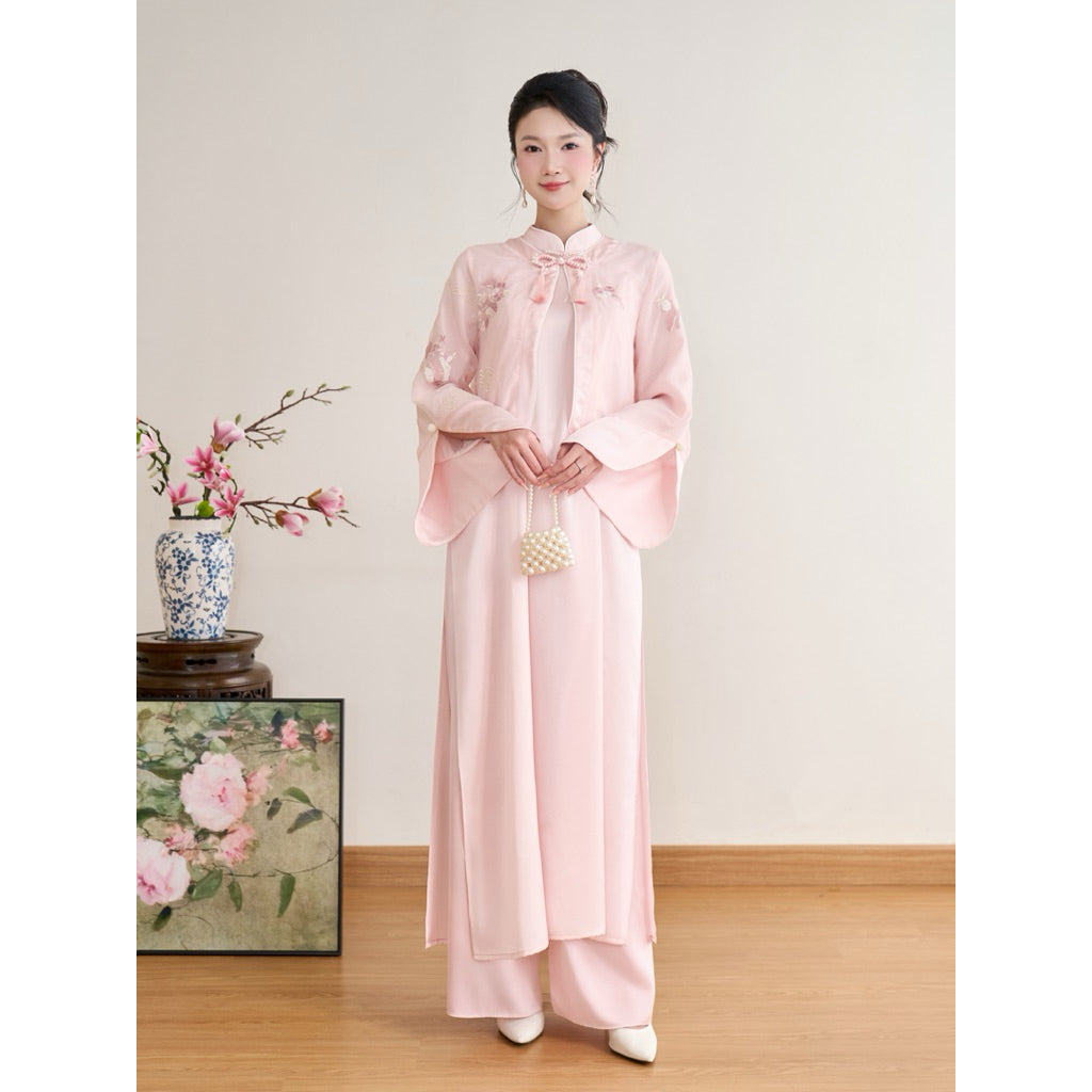 Áo dài cách tân Minh Châu màu hồng tơ mềm hoa nổi mặc hai kiểu áo khoác croptop và yếm lụa mềm mịn - SD444 LANA DESIGN