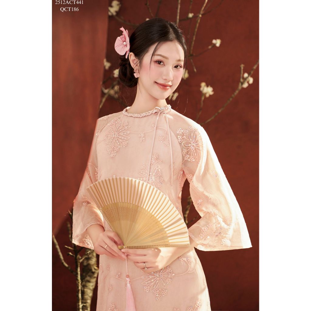 [Pre-order] Traditional Tet Ao Dai with braided collar, bow detail, and short sleeves 2512ACT441