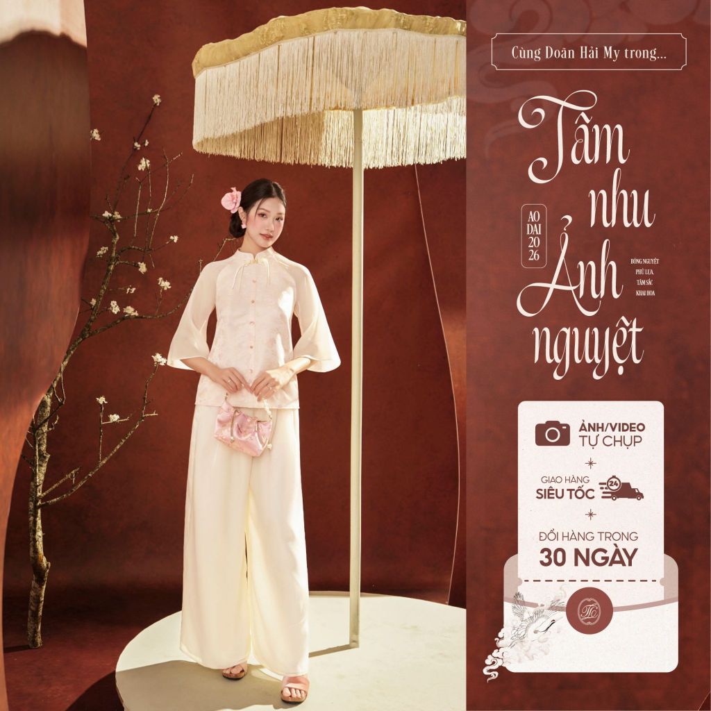 Modernized women's blouse with mandarin collar and embellishments, paired with wide-leg trousers 2512ACT419 2512QCT456