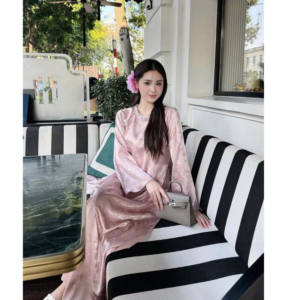 AVAILABLE - Silk Brocade Ao Dai, Loose Fit, Flared Sleeves, Hand-Embellished Collar - Authentic Moc An Ao Dai